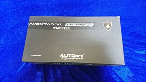 1/18 AUTOart オートアート LAMBORGHINI AVENTADOR LP700-4 ROADSTER Metallic Dark Blue ランボルギーニ アヴェンタドール ロードスター 