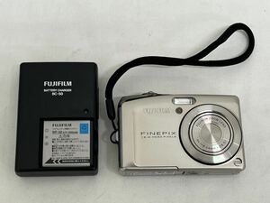 動作品 FUJIFILM　FINEPIX F50fd　f=8-24㎜　1:2.8-5.1　コンパクトデジタルカメラ　富士フィルム