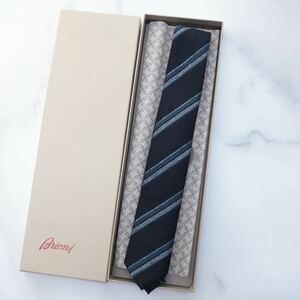 未使用 ブリオーニ Brioni ネクタイ 箱付き ナロータイ ウール混