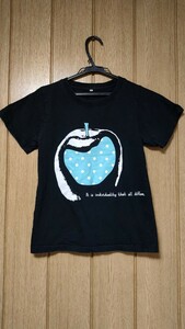 中古 服 半袖 アップル Apple イラスト Tシャツ バスト 79-87 Mサイズ 着丈 約53㎝ ブラック かわいい 水玉 ドット