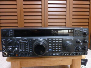 YAESU FT-1000MP