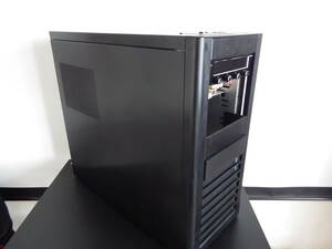 PC ATX ミドルアルミケース メーカー不明です 電源無し