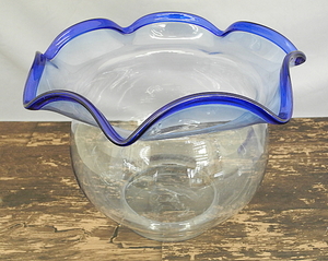 金魚鉢 レトロ 19cm ガラス　硝子鉢　フラワー　チューリップ　吹きガラス　インテリア アンティーク　レトロ　中古