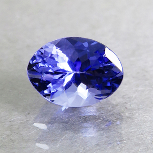 タンザナイト(Tanzanite) (0.96ct)