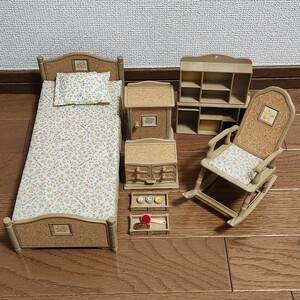 希少 タカラ ジェニー ちゃん カントリー家具セット TAKARA JAPAN 1986 ベッド ロッキングチェア クローゼット タカラ レトロ リカちゃん