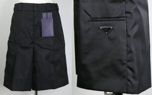 23SS PRADA プラダ RE-NYLON ナイロン トライアングル 三角プレート バミューダ パンツ 38 PANTALONE ショートパンツ b6903