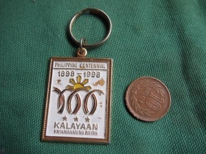 キーホルダー　フィリピン独立100周年記念　　　1998年
