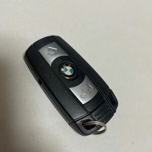 O8042 返品可　動作品　簡易清掃済み　BMW 3ボタン 純正　キーレス スマートキー ボタン電池　鍵 
