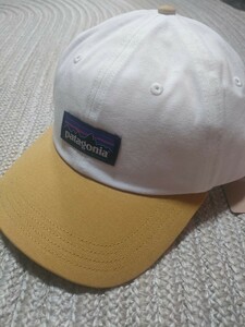 新品 未使用 patagonia パタゴニア P-6 LABEL TRAD CAP パネルキャップ ホワイト イエロー キャップ フリーサイズ 帽子