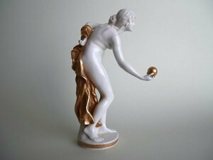ボールを持つ少女　白磁金彩　裸像　マイセン　Girl with Ball, Porcelain Figure, A.W.Fr. Kister製　Top Quality