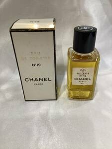 ☆CHANEL シャネル EAU DE TOILETTE オードトワレ No 19 