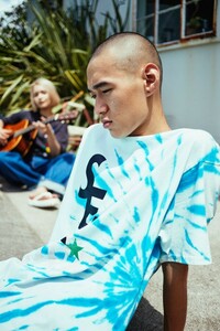 21ss Lサイズ！　WINDANDSEA × HUF タイダイ 半袖　Tシャツ コラボ　ウィンダンシー　ハフ　コラボ　wind and sea