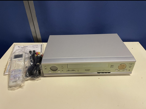 新品 SHARP シャープ VC-SS1高画質 S-VHSビデオデッキ リモコン 取説付