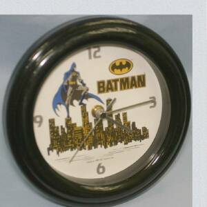 BATMANの直径17㎝掛時計可能置時計長期保管品　270527-1