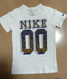 ナイキ　Ｔシャツ　NIKE 古着 半袖 ホワイト Tee 