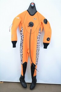 World Dive 5mm 男性用 ドライスーツ（170cm/65kg/ブーツ26cm)［Dsuit-200929KK］