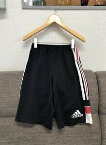 L13★美品 送料185円 アディダス adidas 黒 ブラック スポーツ ハーフパンツ 160cm