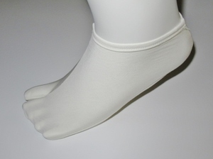 乳白色 足首ショート仕上げLサイズ「箙～えびら～足袋型ヒートインナー」冷える足を中から保護 男女兼用 新発売