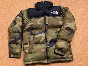 激レア★ノースフェイス ヌプシ ダウンジャケット 黒/迷彩 カモフラ M ND91842★ウッドランドカモ NUPTSE JACKET アウトドア キャンプ