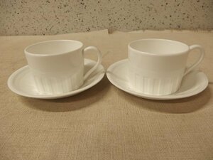 0930297w【WEDGWOOD COLLOSSEUM カップ&ソーサー 2客】ウェッジウッド/コロシアム/ホワイト/白磁/コーヒーカップ/中古品