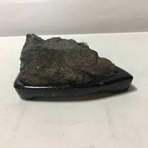 石の置物　自然石 鑑賞石 鉱物　天然石　詳細不明