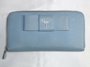 プラダ PRADA ラウンドファスナー 長財布 ライトブルー サフィアーノ・レザー 中古品