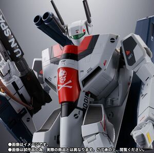 新品未開封　DX超合金 劇場版 VF-1S ストライクバルキリー （一条輝機） メカニックエディション