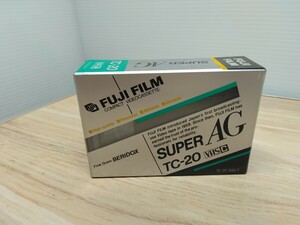 当時物　レトロ　FUJIFILM　SUPER AG TC-20 VHS C　ビデオテープ　未使用品　ヴィンテージ　COMPACT　VIDEOCASSETTE　光学機器　Q