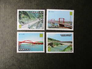 交通建設ー慈母橋ほか　4種完　未使用　1986年　台湾・中華民国　VF/NH