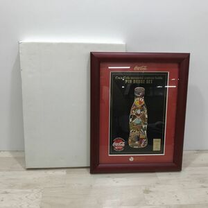 ①箱有り 木製額入り コカコーラ FIFA ワールドカップ 2002 KOREA JAPAN ピンバッジ セット 200/500[N1934]