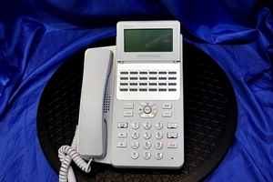 6台入荷　NTT 業務用　A1-(24)STEL-(1)(W)　24ボタンスター標準電話機(白)　39133Y