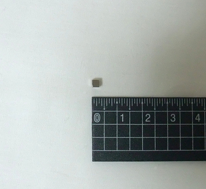 ネオジム磁石 3mm×3mm×3mm 10個セット（グレードN35、新品） 