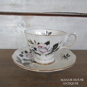 英国製 ロイヤルアルバート カップアンドソーサー Royal Albert Queens Messenger 1960年代 tableware 1248sc