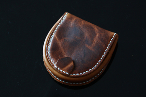 手縫いハンドメードヌメ革極厚 半円型（馬蹄形）大容量小銭入れ（コインケース）復古ブラウン携帯便利