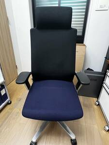 ウィルクハーン Wilkhahn オン チェア ON Chair ハイバック ヘッドレスト付 オフィスチェア 青/黒ツートン