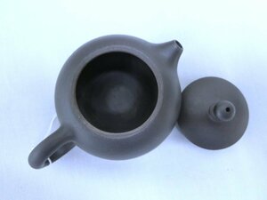 古董古玩！【急須 中国 　小振り品　在銘３か所・10・茶器　茶道具 】◆朱泥　朱砂　茶釜　電熱器　壷　薬缶 茶碗　骨董　花器※円安！買得