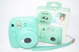 【外観並級】FUJIFILM instax mini8+ 富士フィルム　#s5192