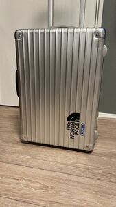 RIMOWA リモワ クラシックフライト CLASSIC FLIGHT ドイツ製 リモワスーツケース 35リットル 機内持ち込み アルミ スーツケース　中古