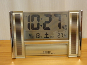 [ジャンク]SEIKO セイコー 電波時計 SQ638S (JRAウインズ道頓堀 竣工記念品)