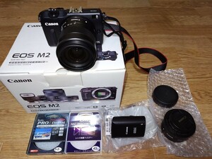 ★美品★　CANON EOS M2 ブラック　ダブルレンズキット　SPEEDLITE 90EX EF-EOS M