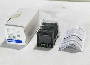 ○OMRON　オムロン　プリセットカウンタ　H7CX-A4-N　4桁　標準タイプ　電子カウンタ　入力:100-240VAC　電子機器　　O.05.11.L