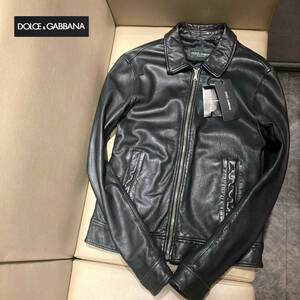 極美品！◎定価:45万【とろとろ】ドルガバ自慢のラムレザー◎イタリア製 DOLCE&GABBANA 仔羊革 ブラック◎ハンガー付き ジャケット メンズ 