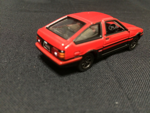 トミカリミテッド■トヨタ スプリンタートレノ(AE86) 赤/黒