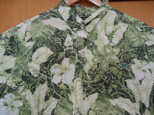 即決　ハワイ　ハワイ大学　アロハシャツ　緑・白色　花・葉っぱ柄　３ＸＬ