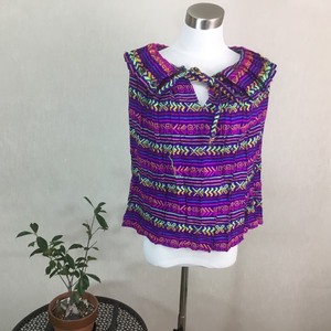 M591▼エスニック調　民族系デザイン　織物風刺繍　プリーツポンチョ　XSサイズ以下
