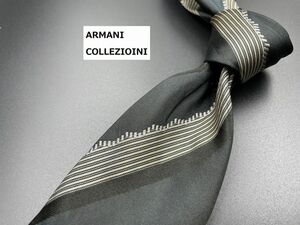 【美品】ARMANI COLLEZIONI　アルマーニ　レジメンタル柄　ネクタイ　3本以上送料無料　ブラックグレイ　0204226