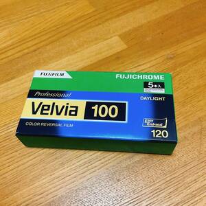 送料無料　FUJICHROME VELVIA 100　5本　#H574