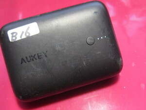 ジャンク モバイルバッテリ　aukey　pb-n83s　10000mAh 37wh 黒　b１6