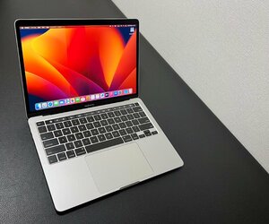 Retina MacBook Pro 2020 シルバー A2251 Core i7 2.3/32G/SSD 1TB/USKEY/現状品/ジャンク出品