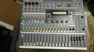 TASCAM　TM-D1000　デジタルミキサー